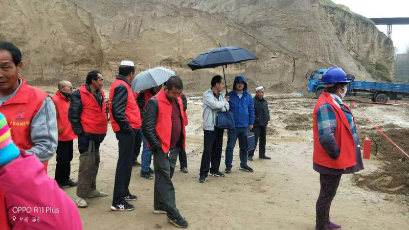 互助县塘川镇“雨露计划”挖掘机 技能培训班正式结业 互助县塘川镇“雨露计划”挖掘机 技能培训班正式结业